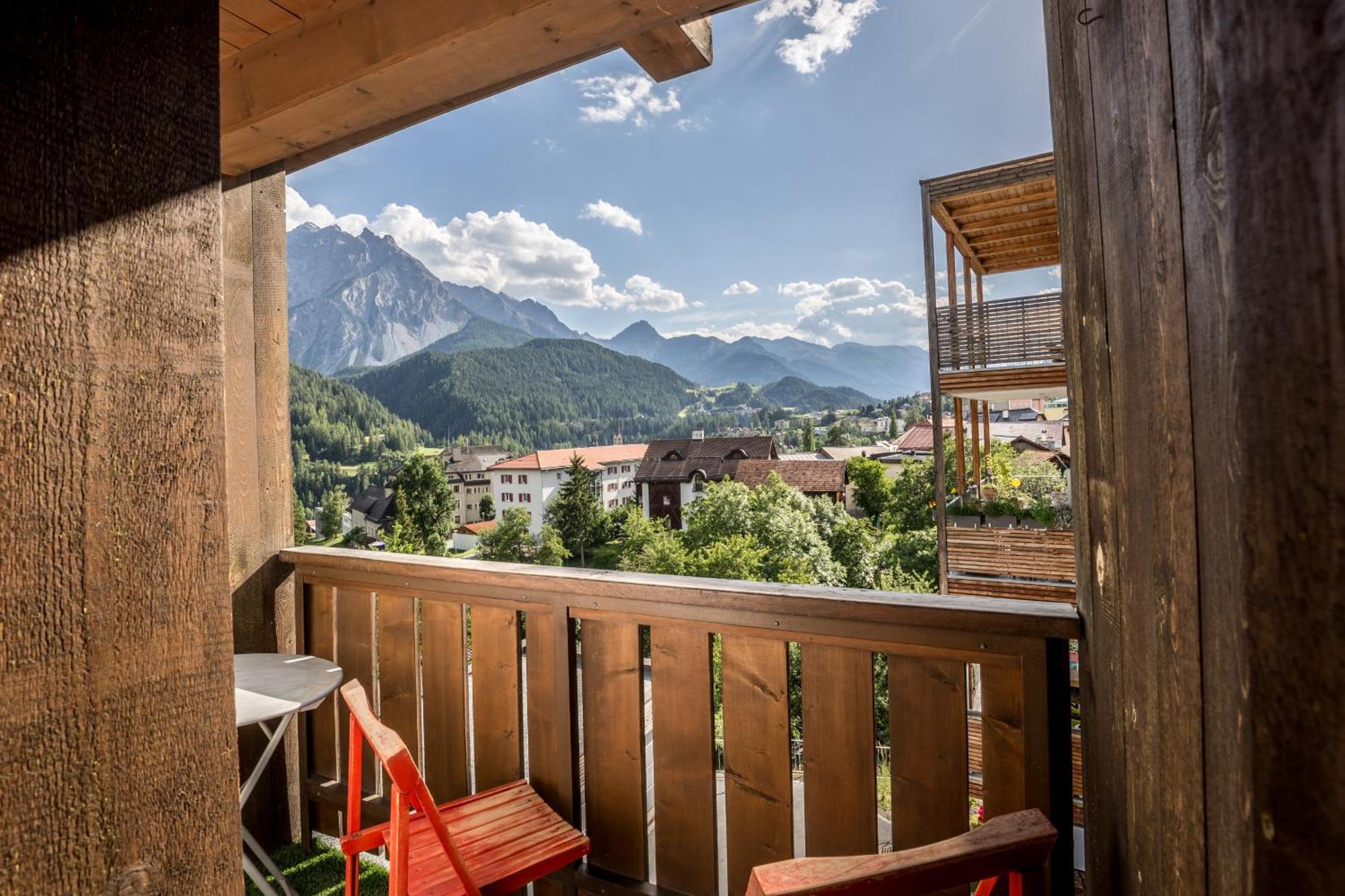 Chasa Gisep Apartment Scuol Exterior photo